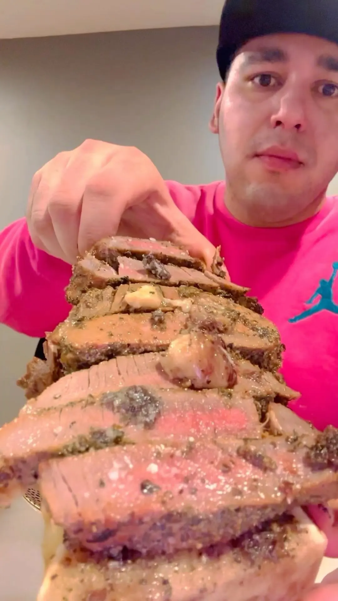 medula-osea-y-bistec-de-palomillabeef-marrow-bone-and-beef-sirloin-steak