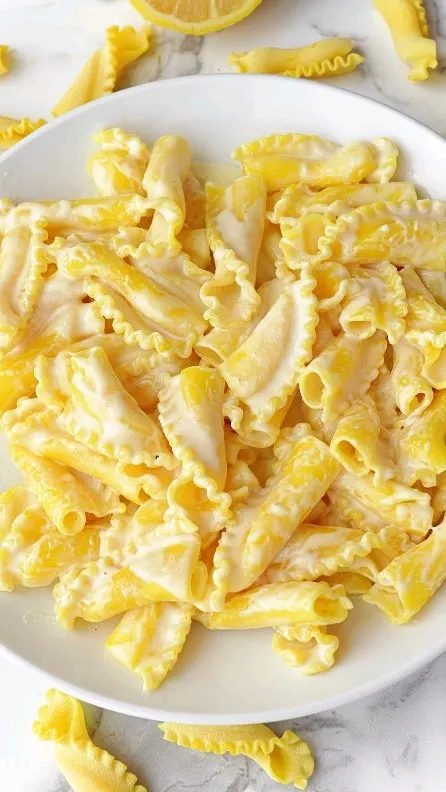 lemon-alfredo-with-lemon-pasta