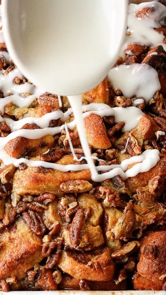 cinnamon-roll-sticky-bun-casserole