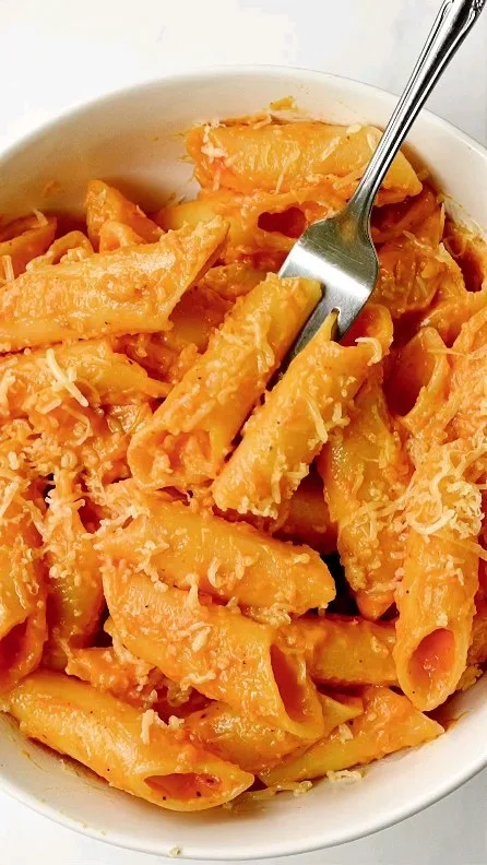 roasted-garlic-gouda-and-pumpkin-pasta