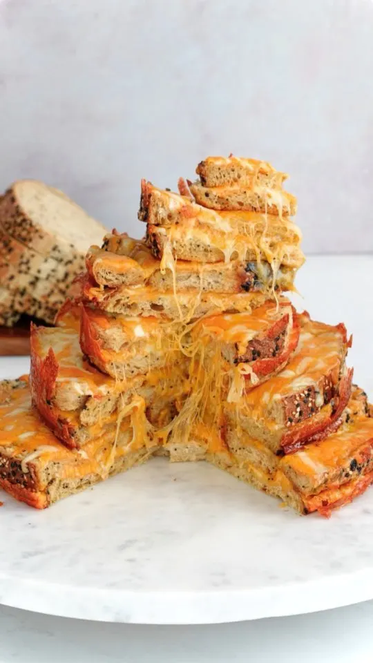grilled-cheese-'cake'-with-everything-bagel-bread