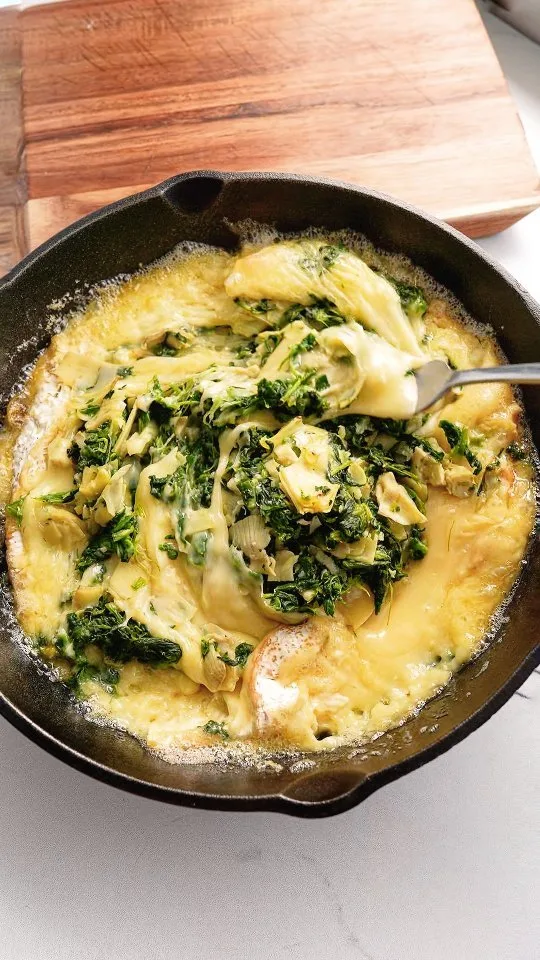 brie-spinach-artichoke-dip