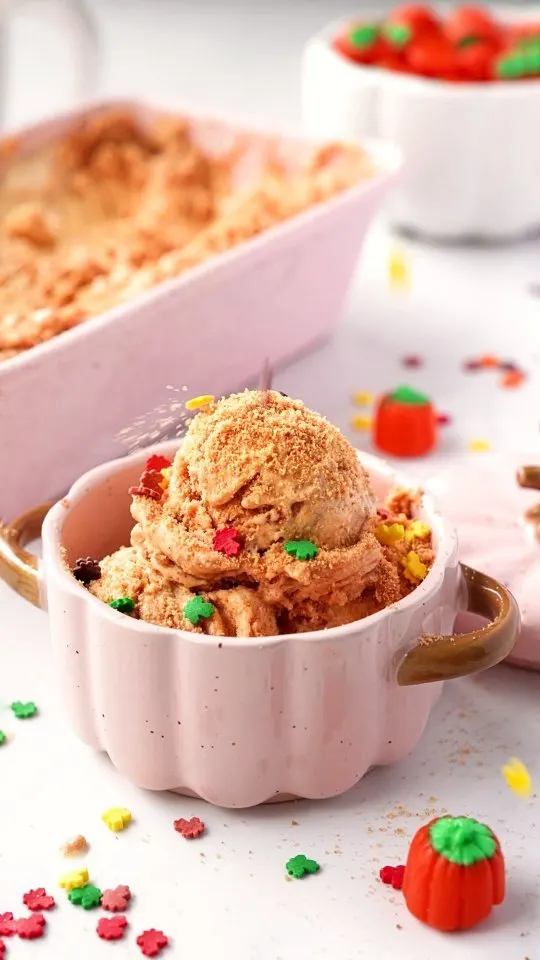 pumpkin-and-gingersnap-ice-cream