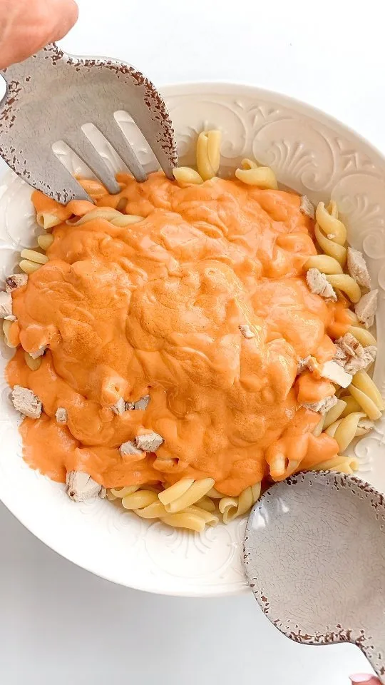 buffalo-chicken-pasta-salad