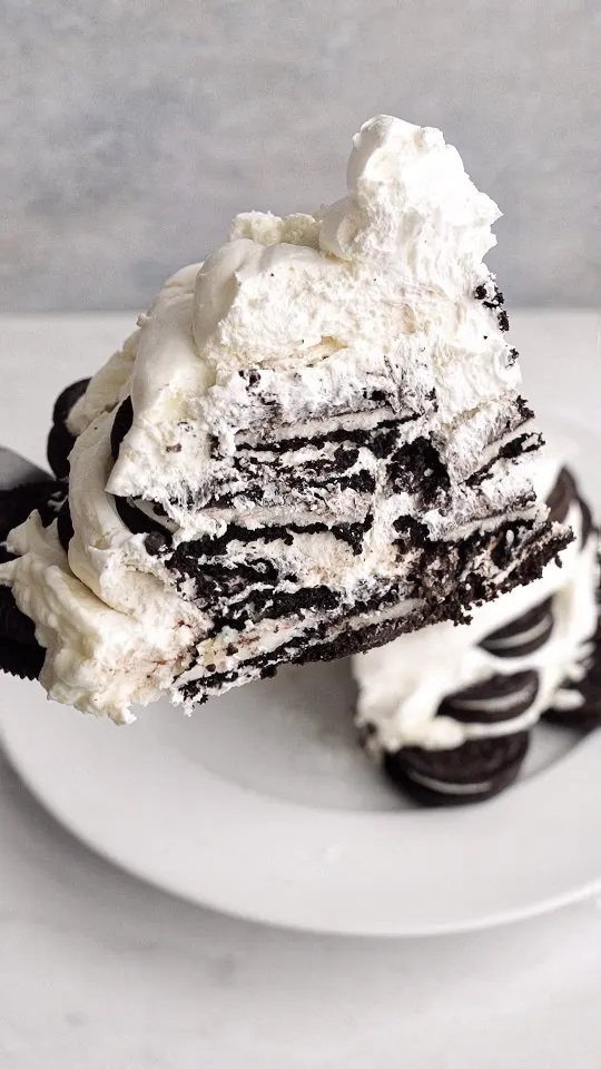 2-ingredient-oreo-ice-box-cake