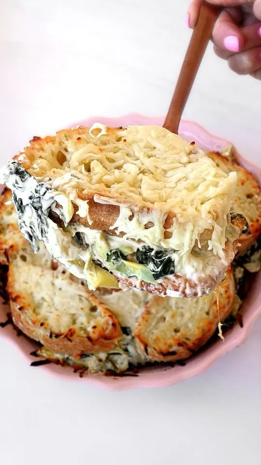 spinach-and-artichoke-grilled-cheese-bake