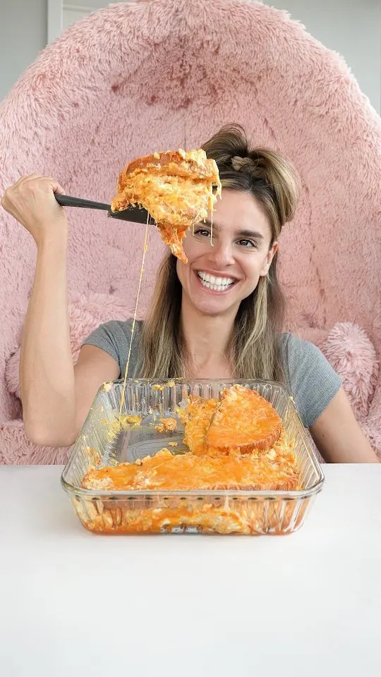 buffalo-chicken-dip-grilled-cheese-bake