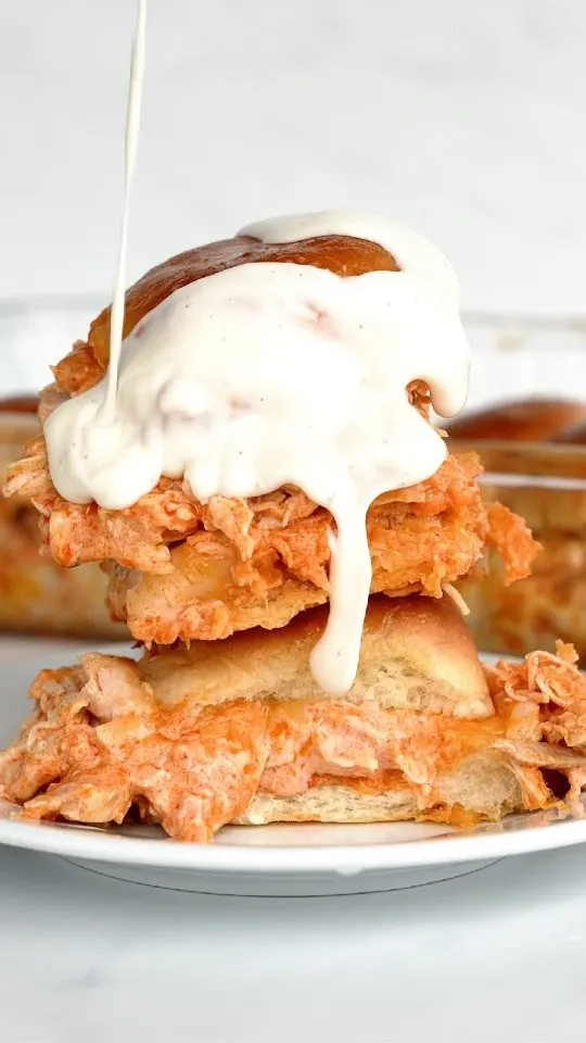 buffalo-chicken-sliders