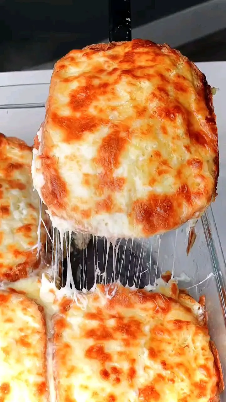 3-cheese-bacon-grilled-cheese-bake