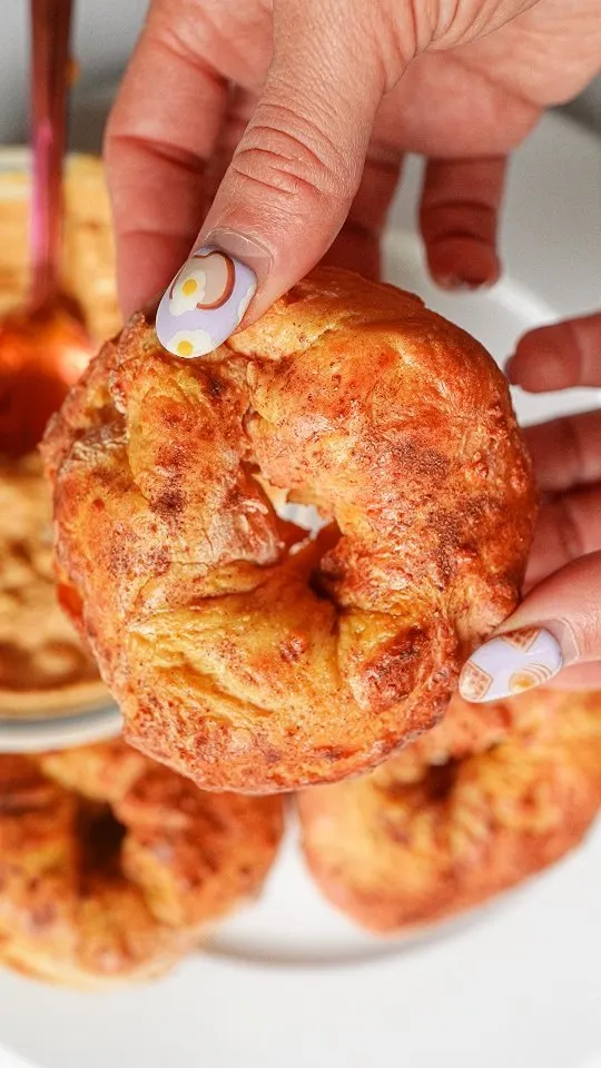 air-fryed-pumpkin-bagel