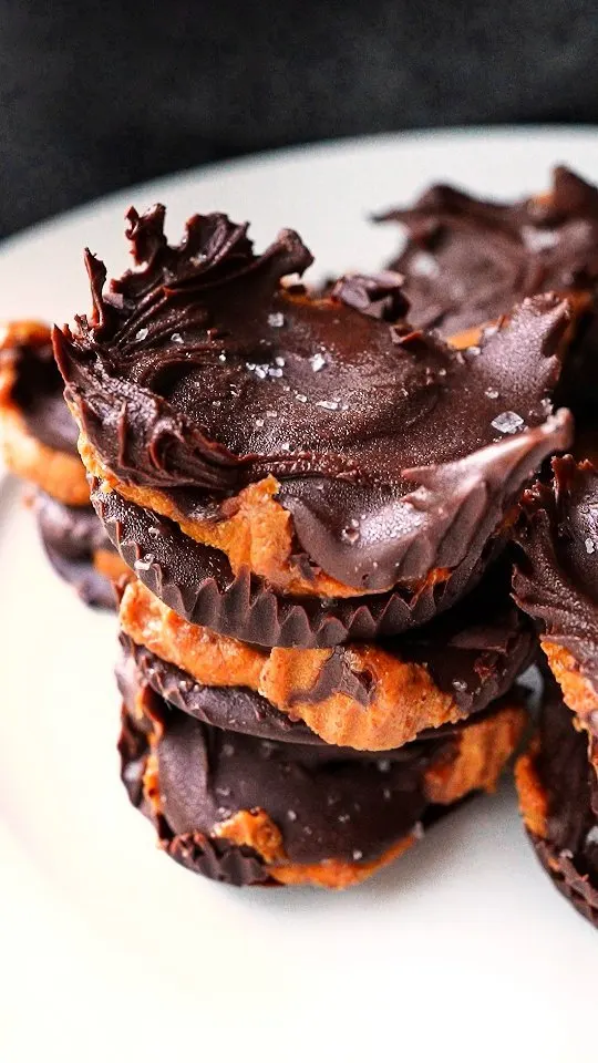 pumpkin-chocolate-cups
