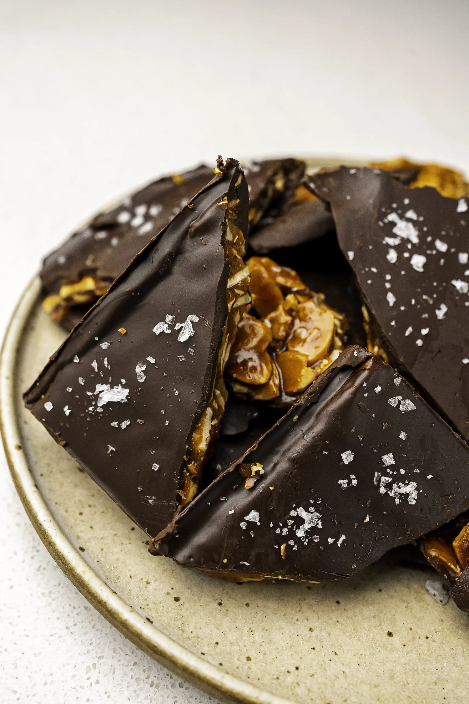 caramelized-almond-and-chocolate-treats
