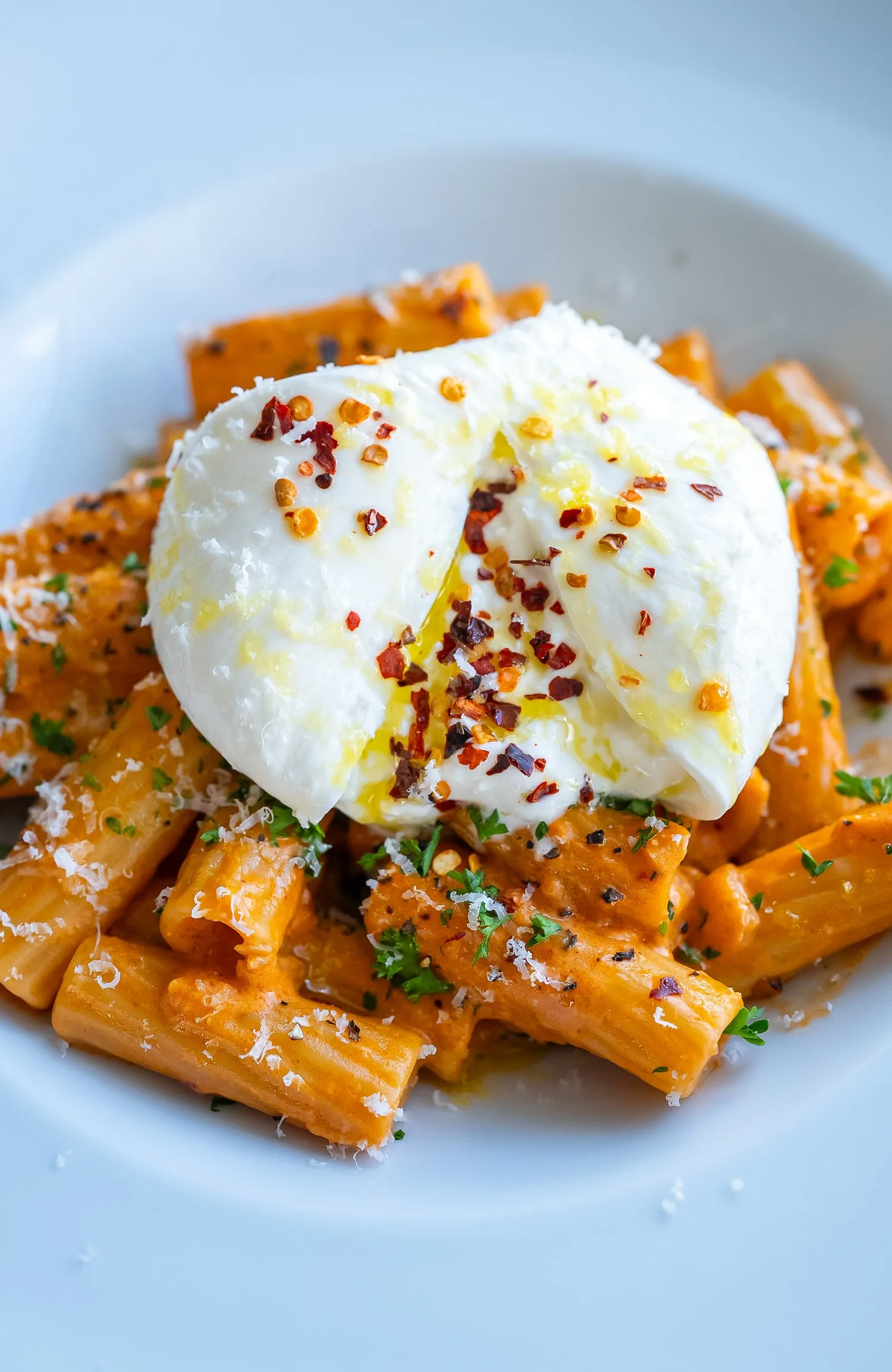creamy-vodka-tortiglioni-and-burrata