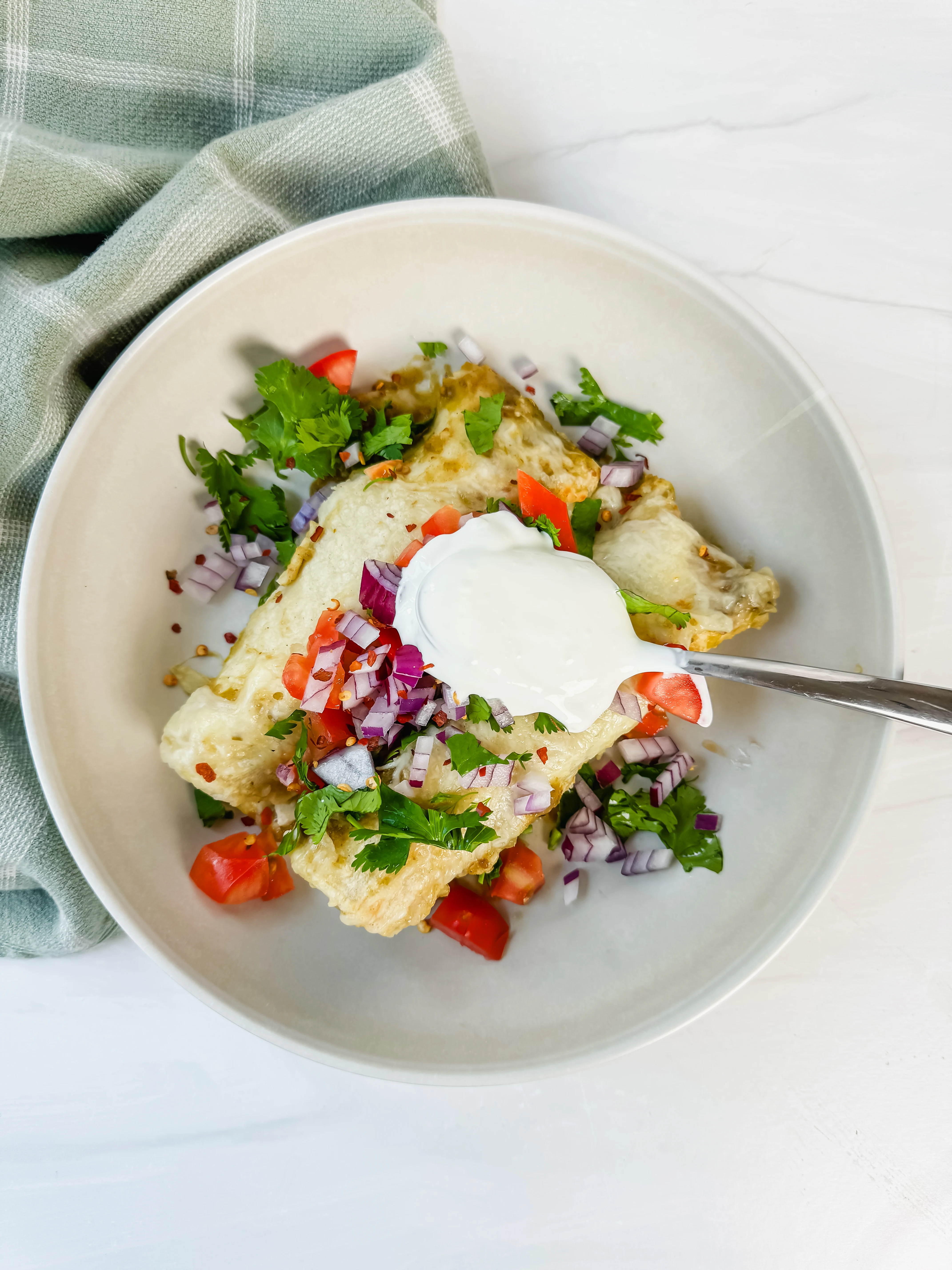 easy-green-chicken-and-cheese-enchiladas
