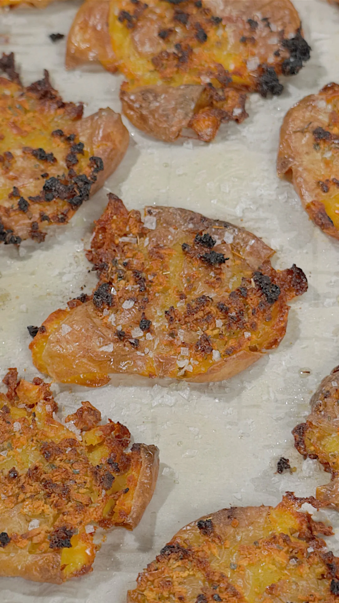 patatas-crujientes-al-ajillo-crispy-garlic-potatos