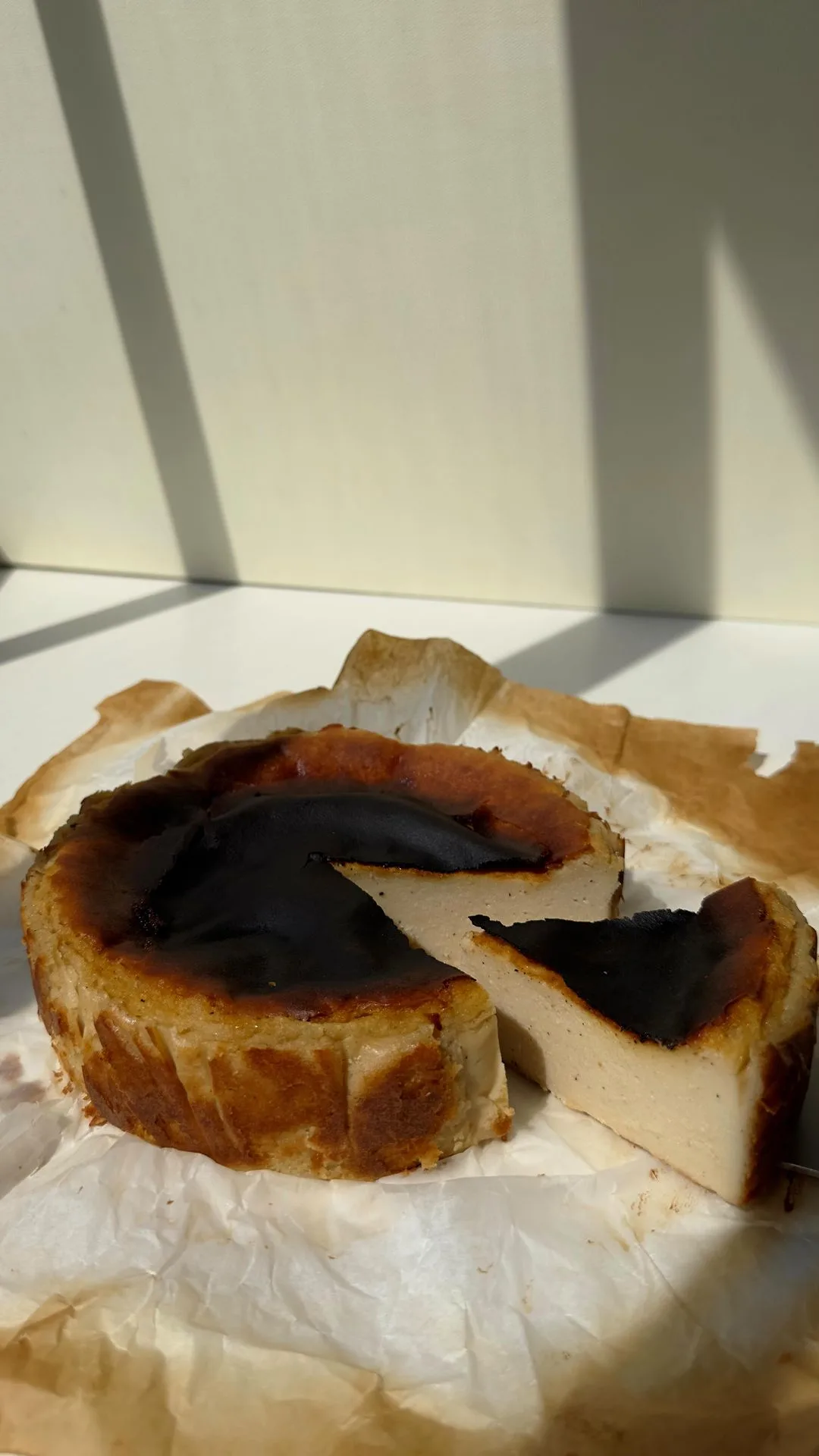 vegan-burnt-cheesecake