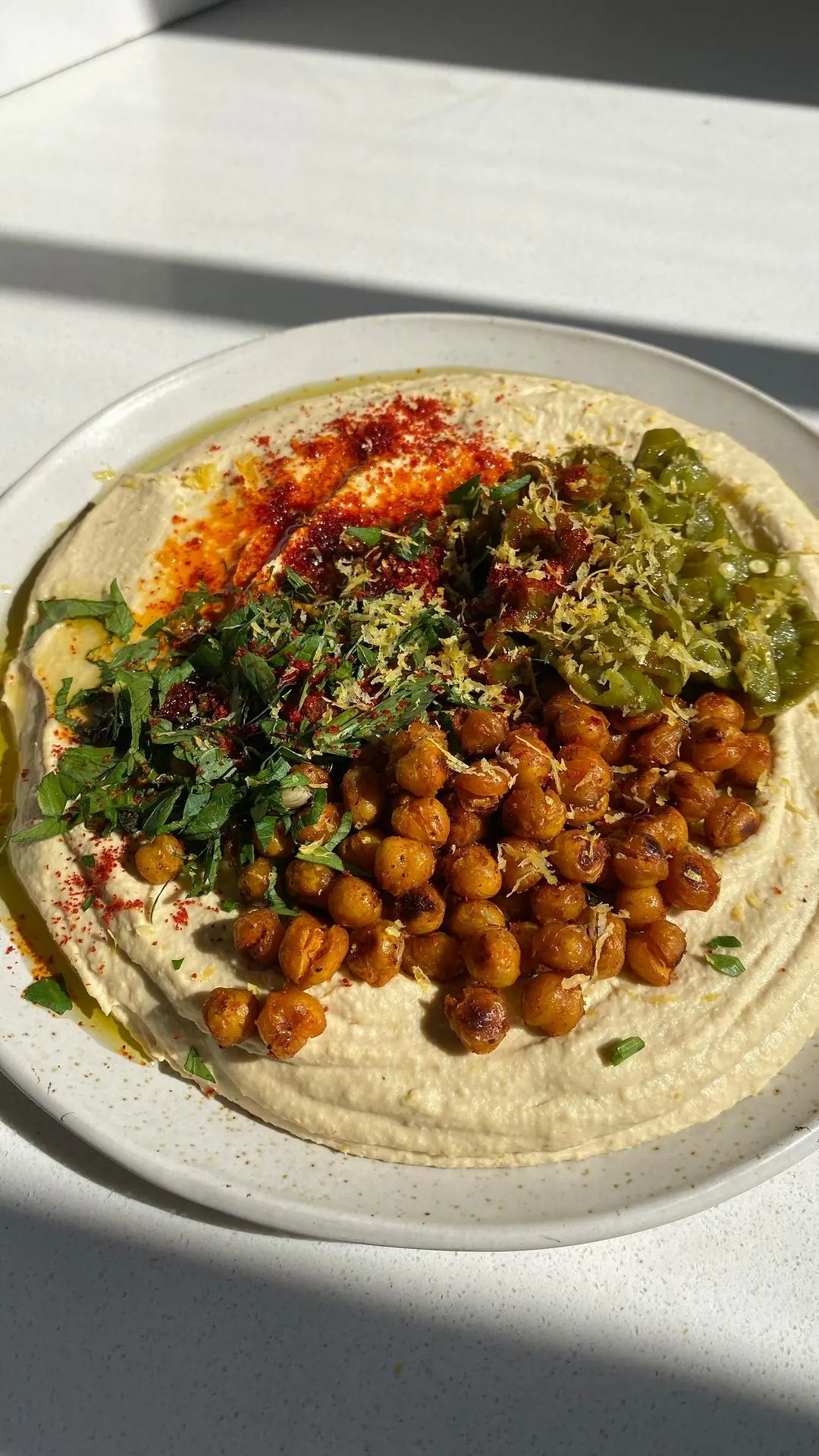 hummus-plate