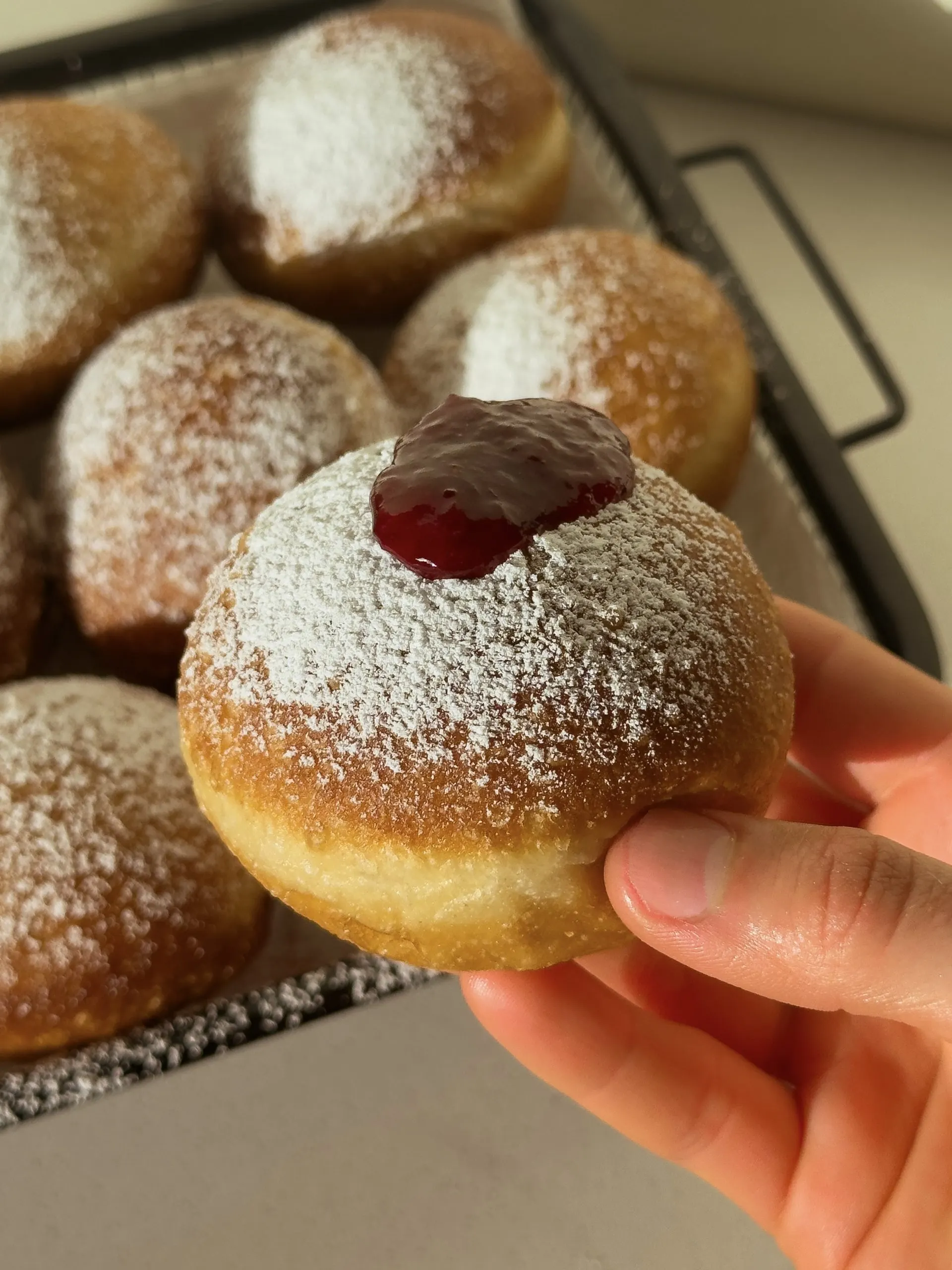 classic-jelly-donuts-or-homemade-vegan-sufganiyot!