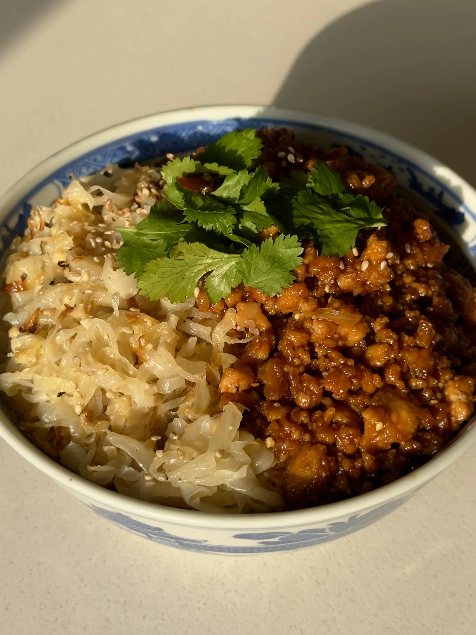 sweet-and-spicy-tofu-cabbage-bowl