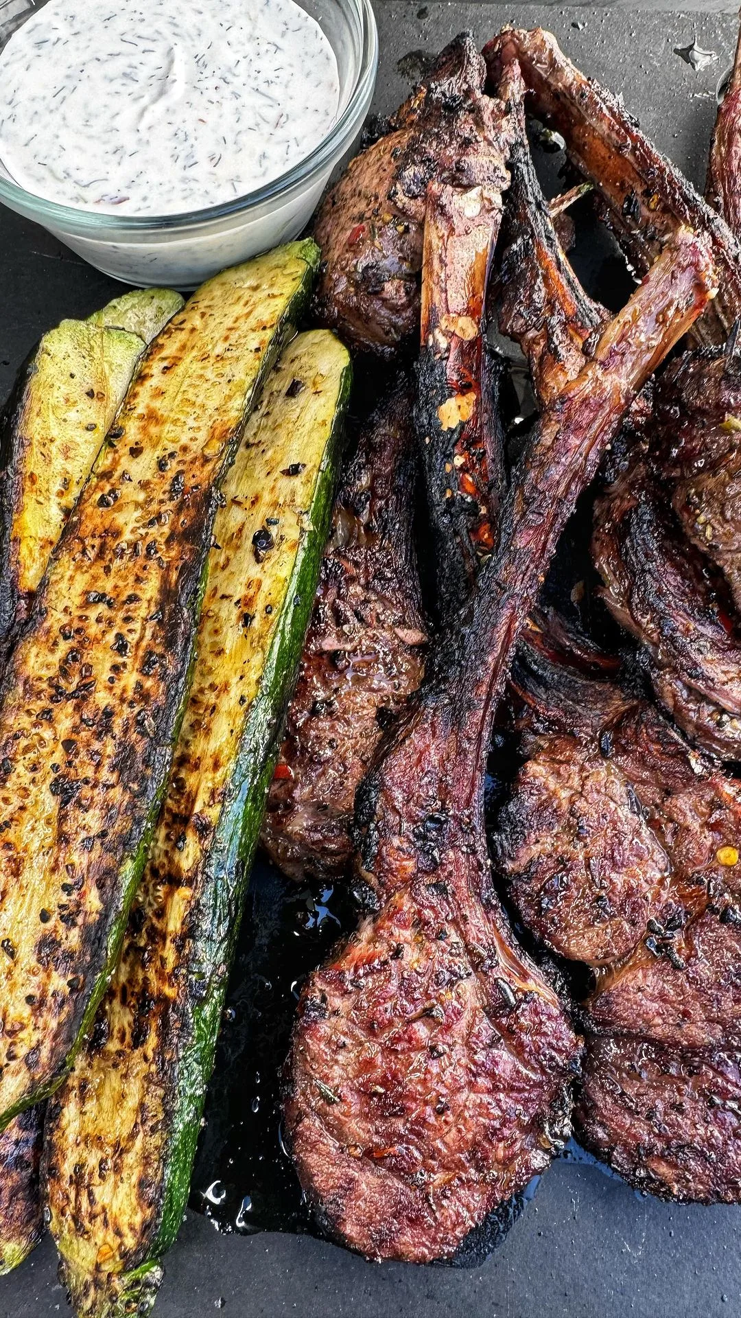 grilled-lamb-chops-with-dill-garlic-sauce