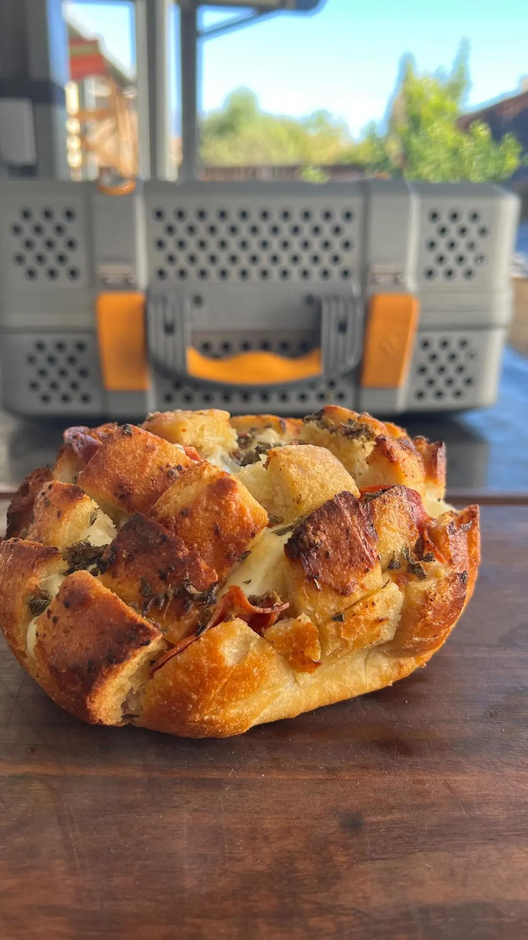 pull-apart-pizza-bread-on-the-@nomadgrills