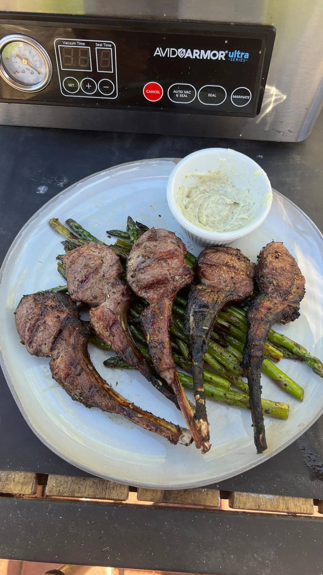 white-wine-marinaded-lamb-chops