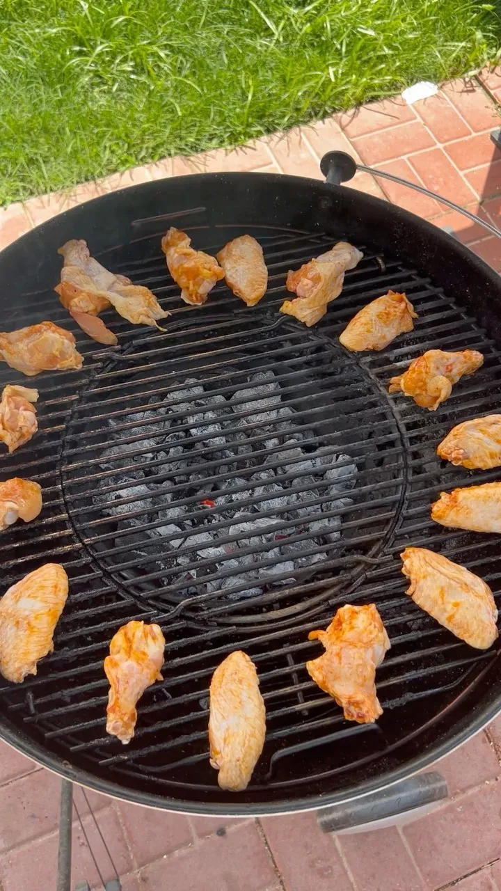 macha-salsa-grilled-chicken-wings