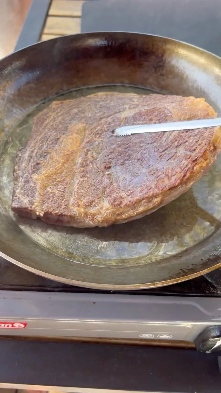 a5-wagyu-sandwich