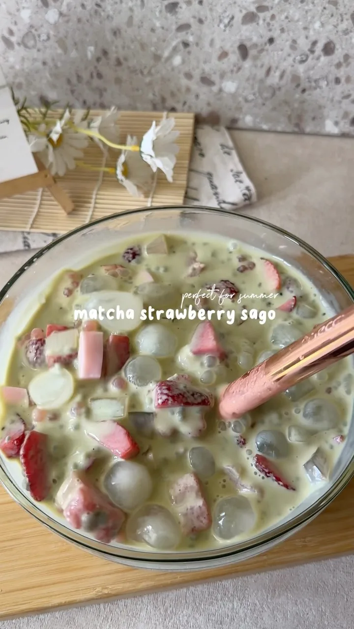 matcha-strawberry-sago