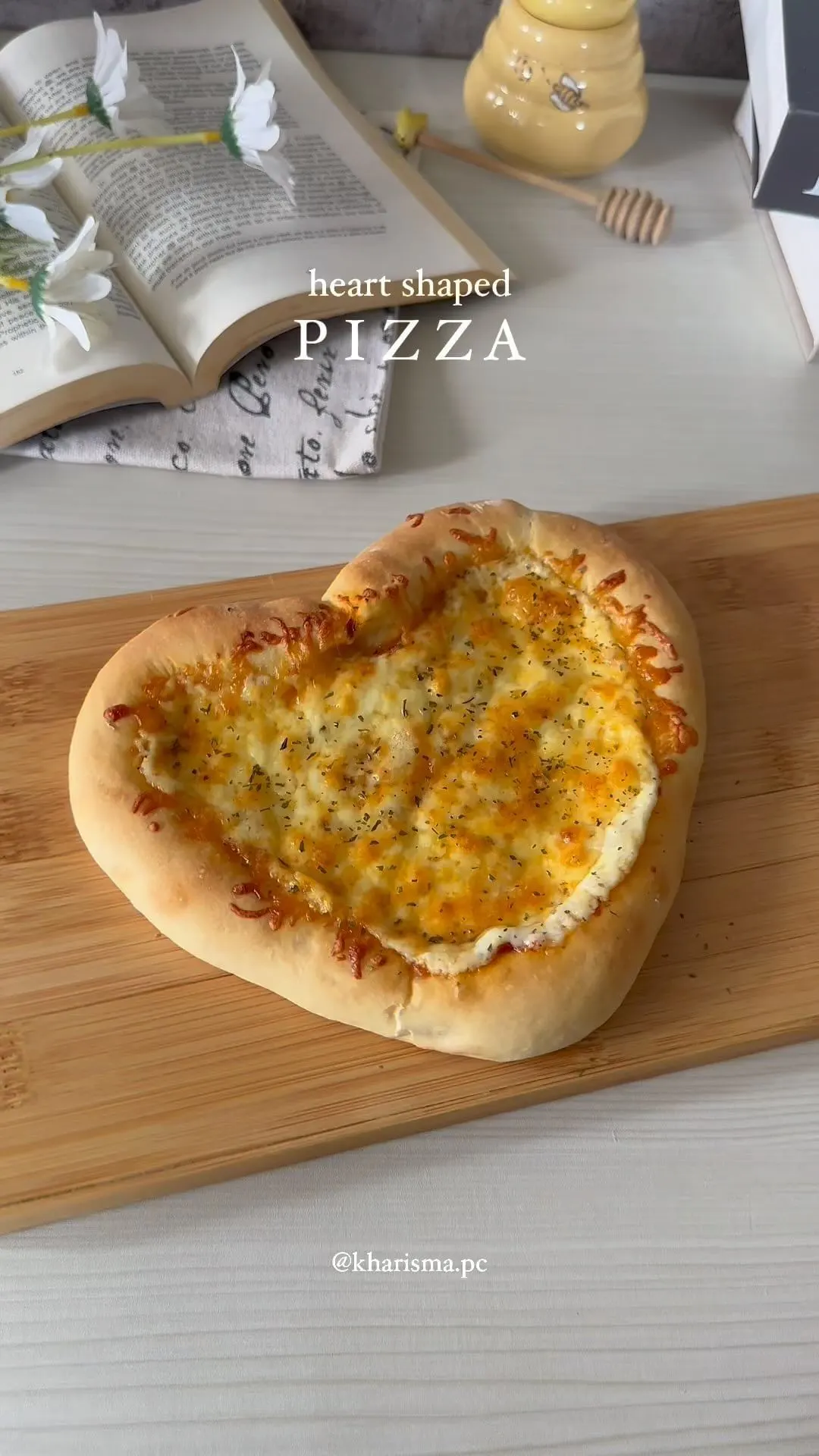 homemade-heart-pizza