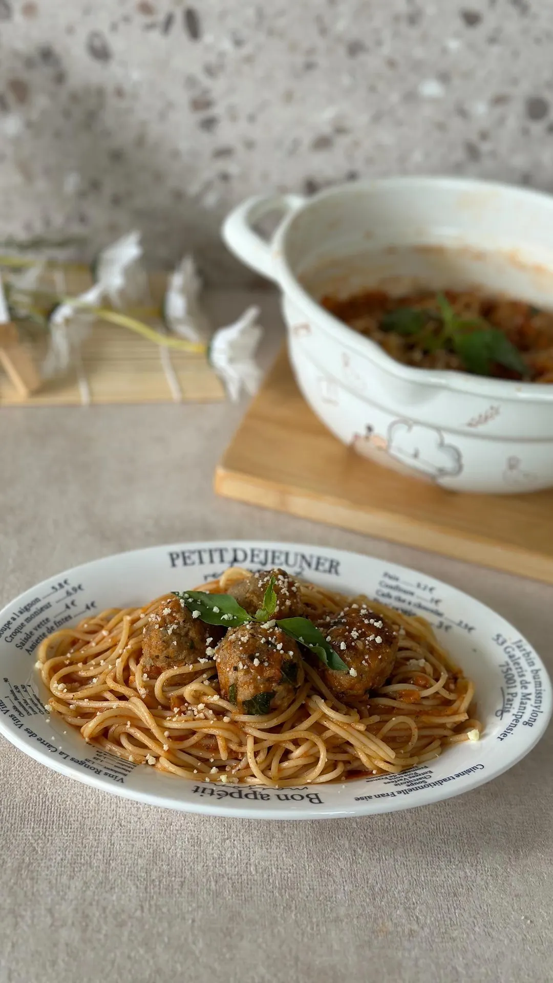spaghetti-meatballs