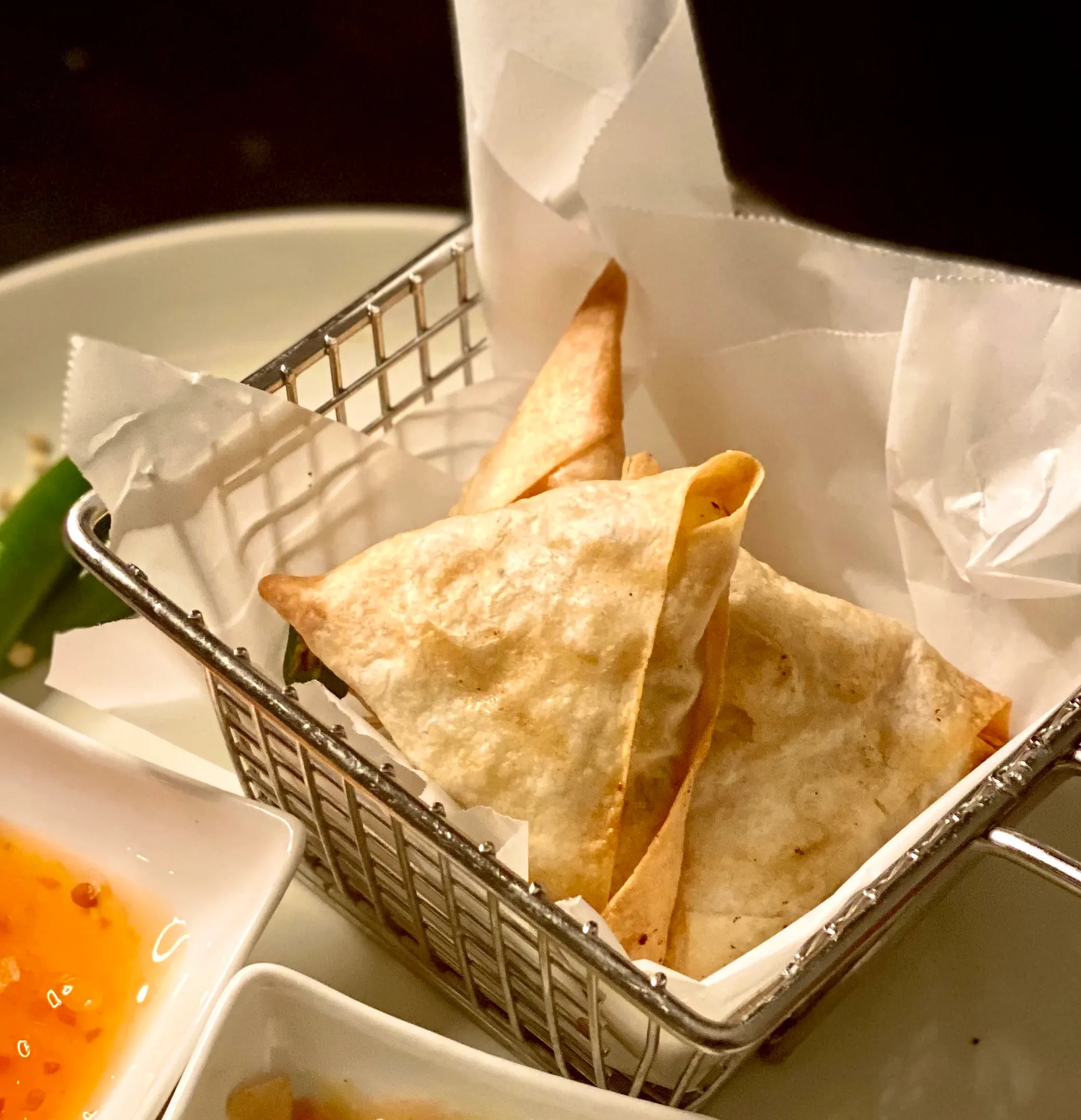 mac-n-cheese-chicken-samosa