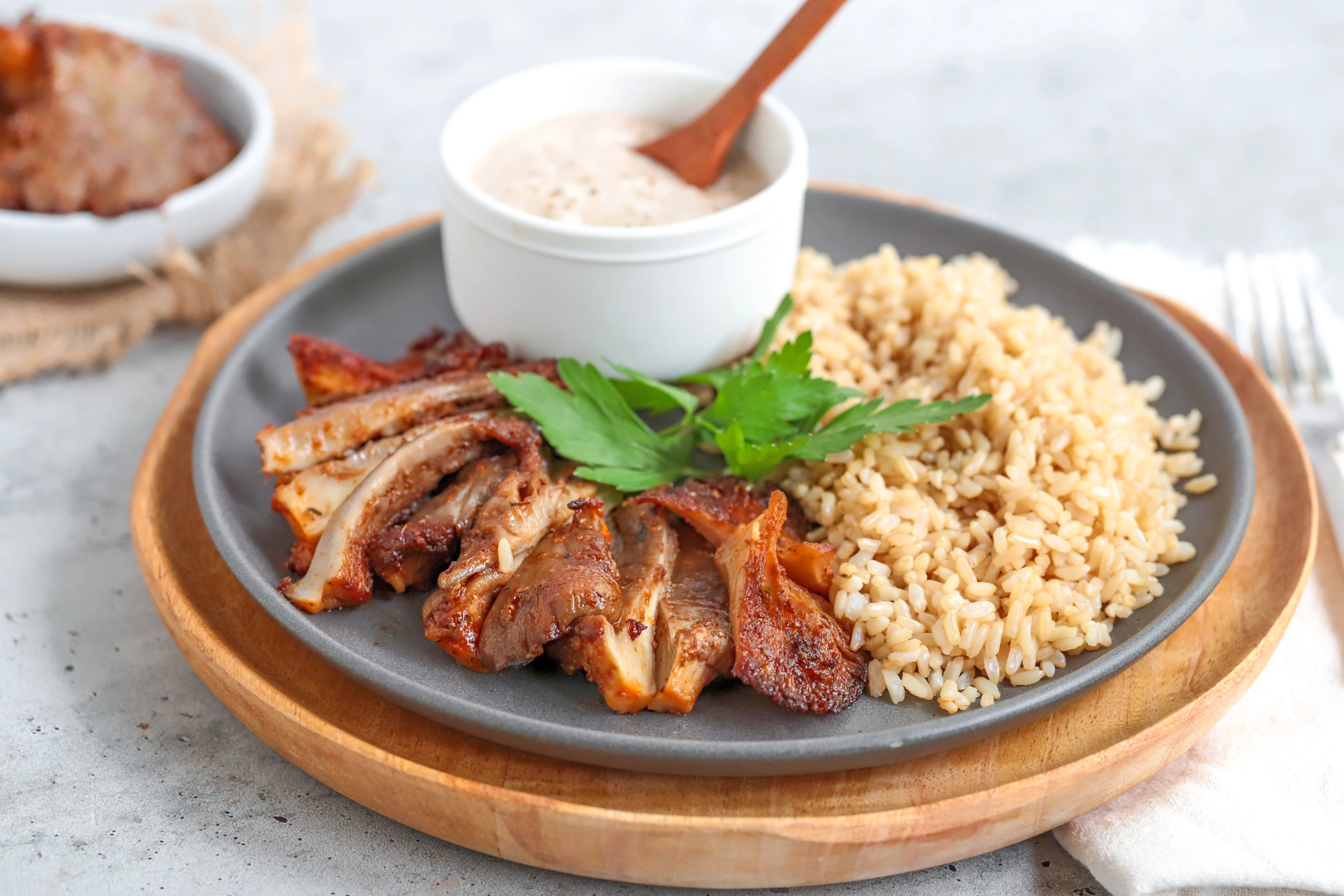 mushroom-shawarma-with-rice-and-garlic-dip