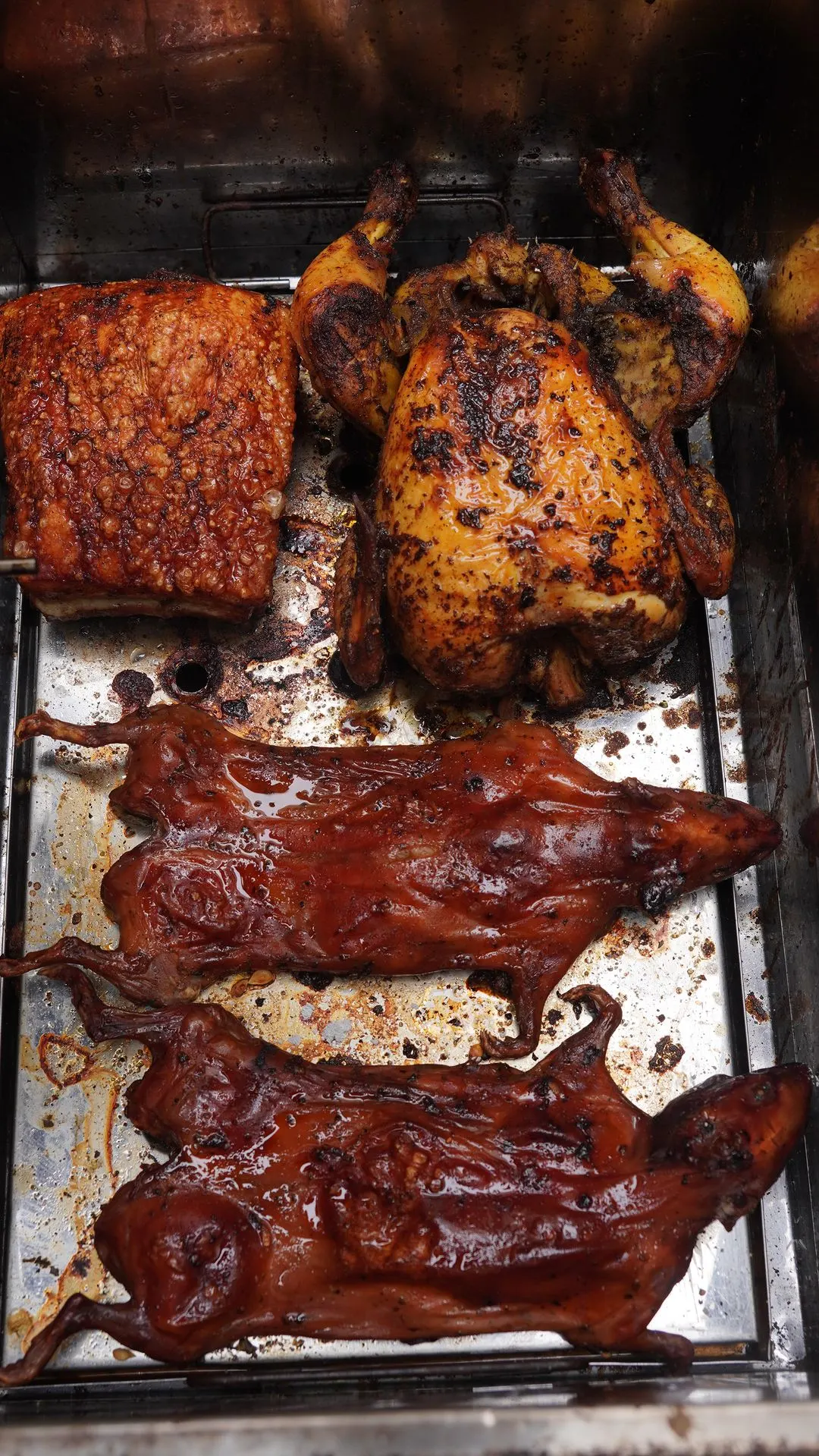 cuy-pollo-y-panceta-al-a-caja-china