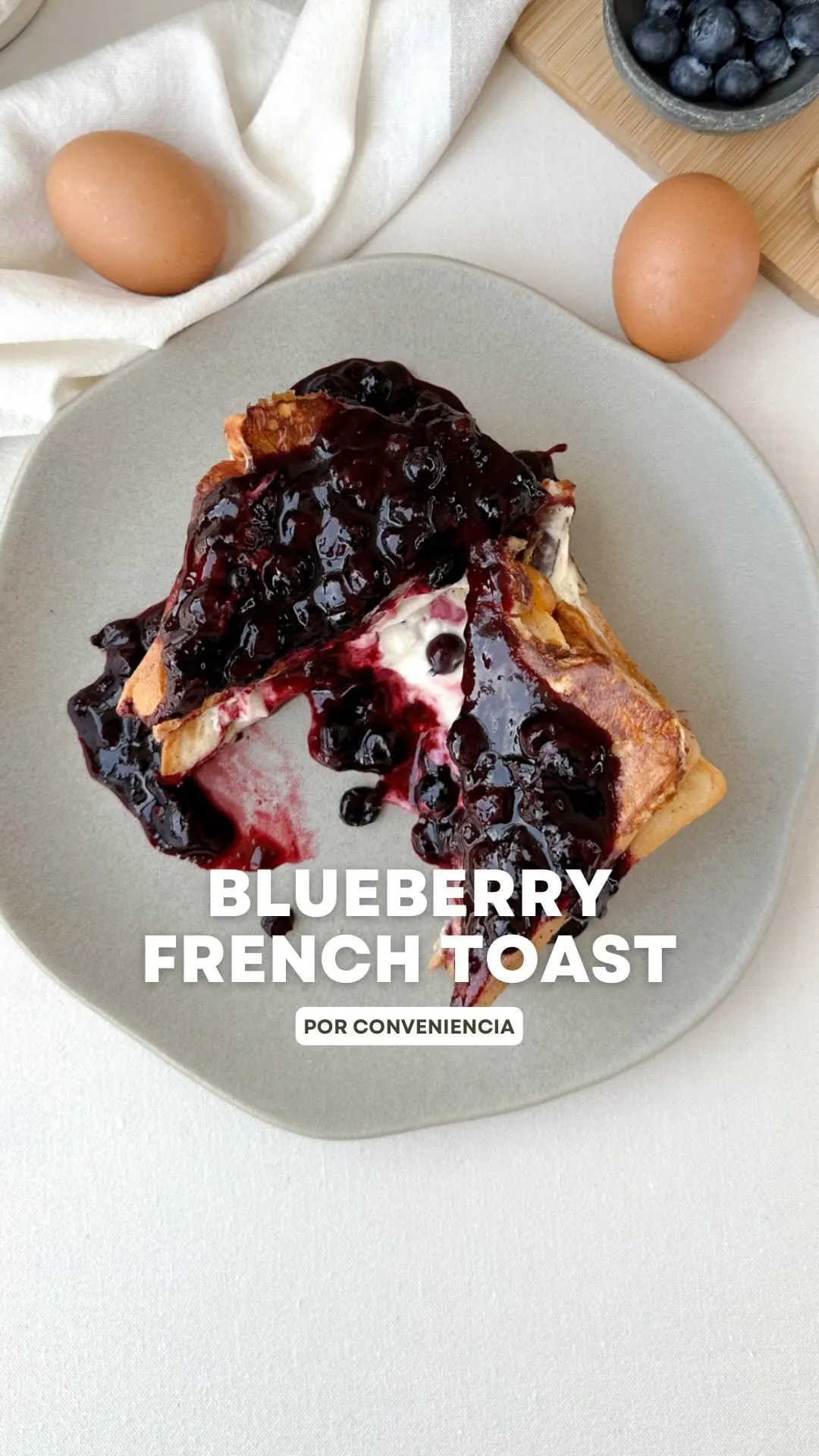 tostada-francesa-de-arandanos-blueberry-french-toast
