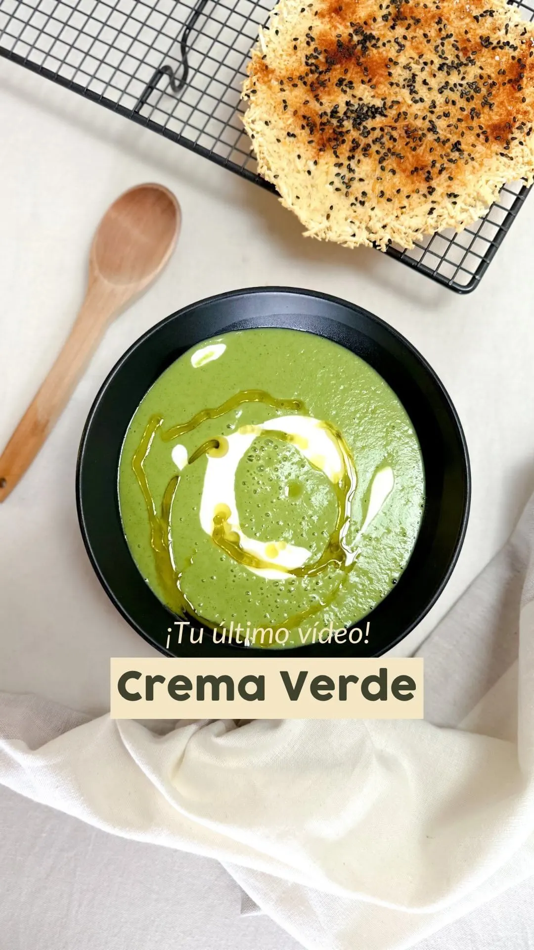 crema-verde-con-costra-de-queso-parmesano