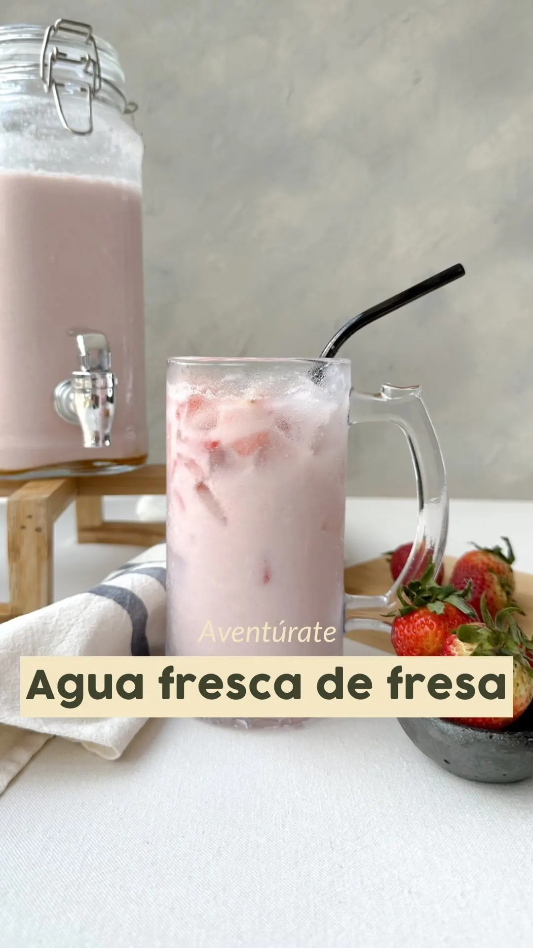 agua-fresca-cremosa-de-fresa