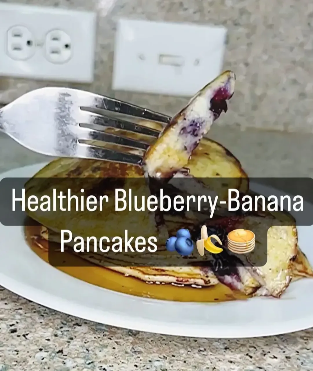 blueberry-banana-pancakes