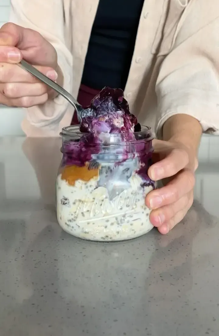 blueberry-overnight-oats