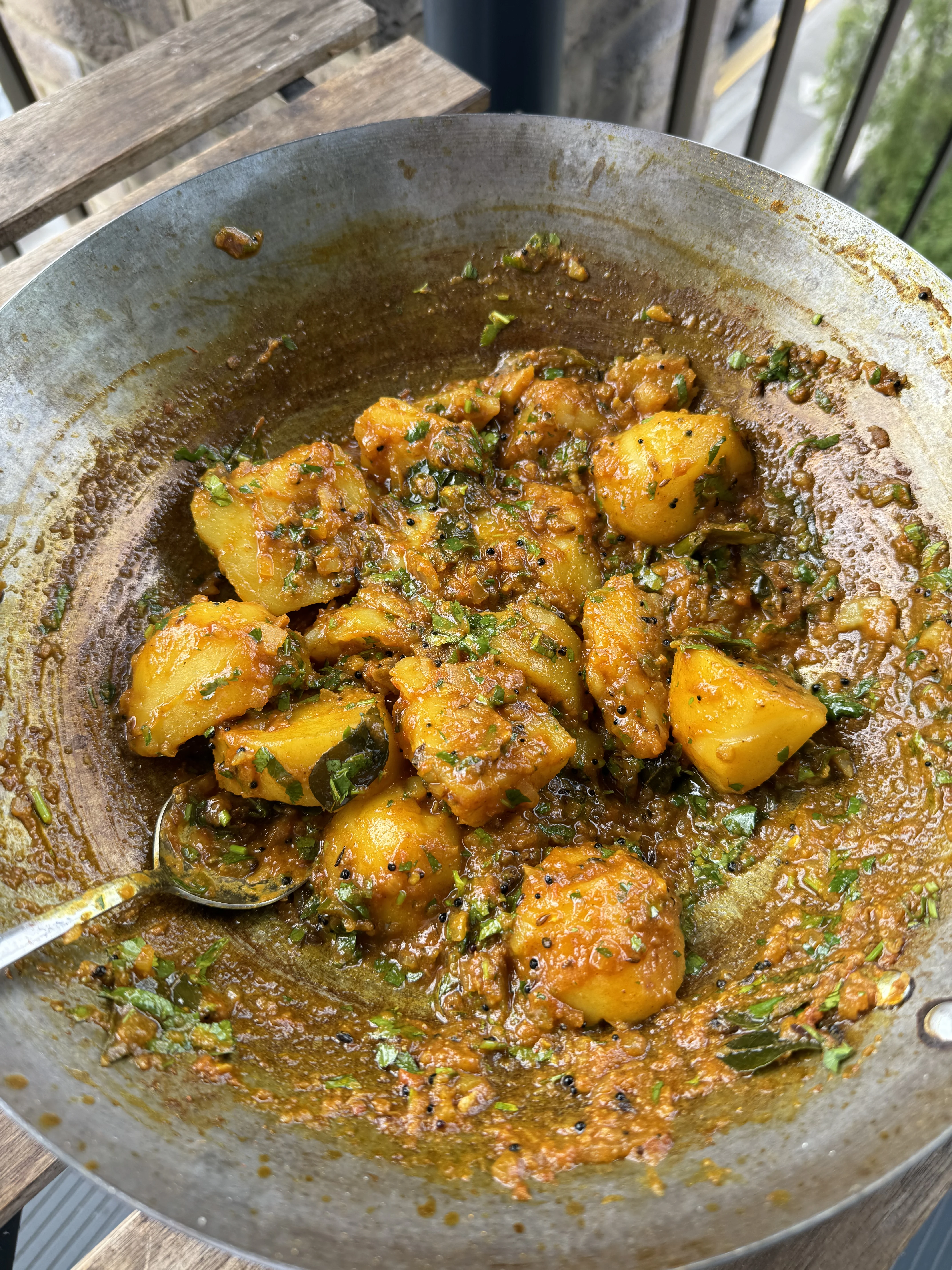 aloo-sabzi-(potato-curry)
