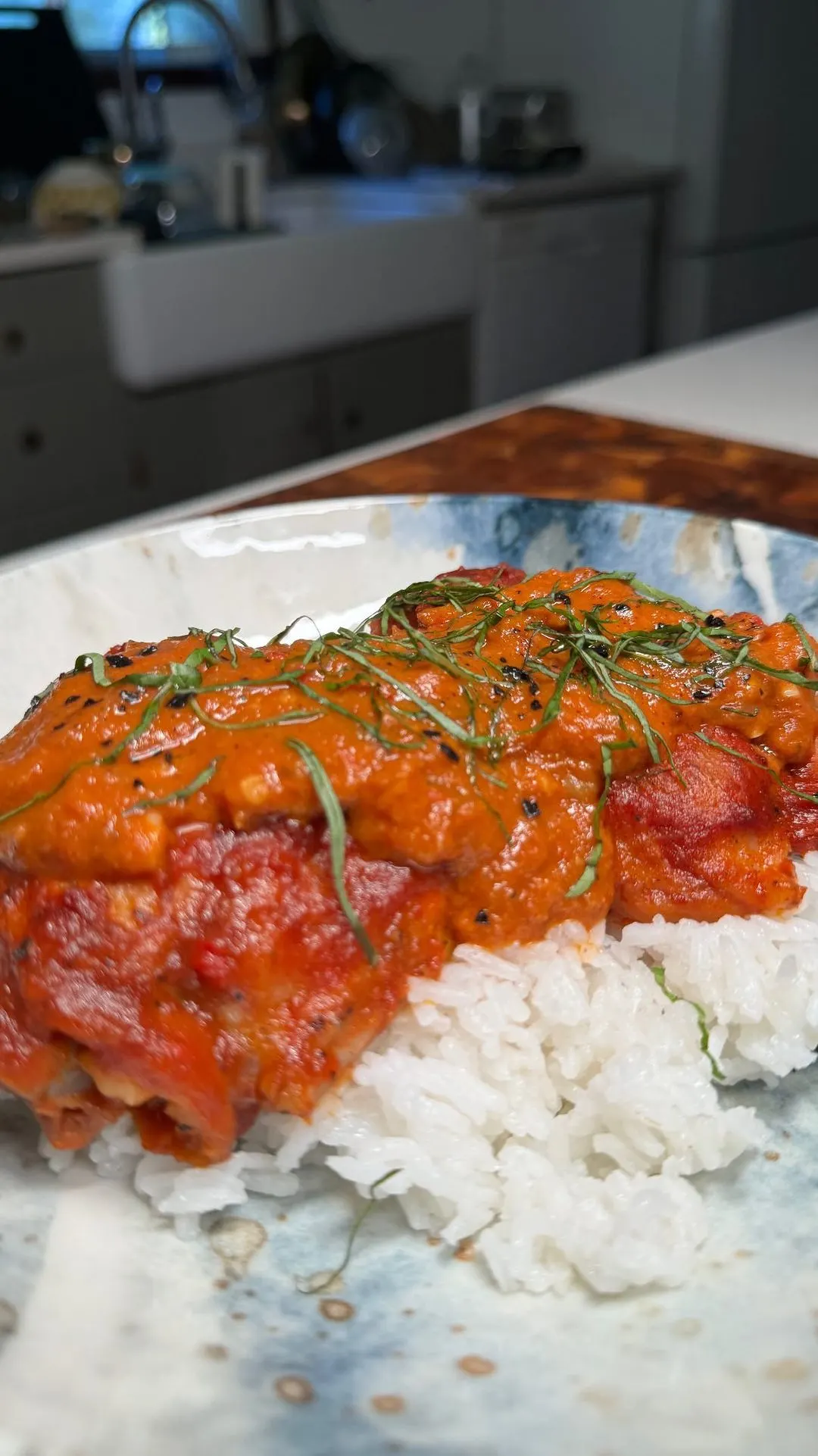 tomato-and-almond-braised-chicken