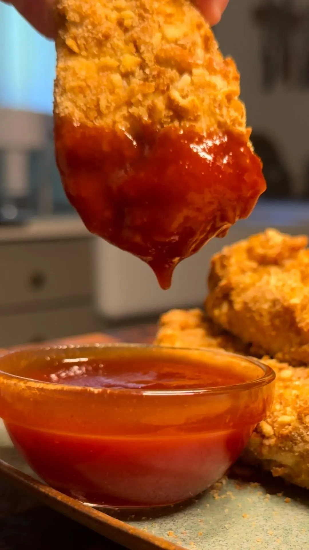 pretzel-chicken-strips-homemade-bbq-sauce