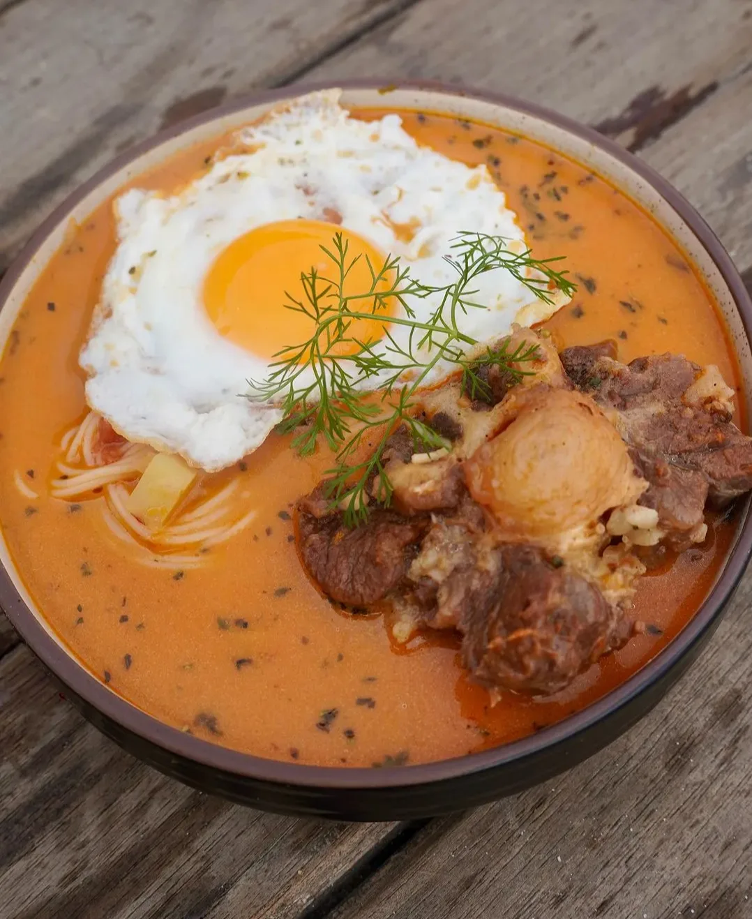 sopa-criolla-con-rabo-de-toro-creole-soup-with-oxtail