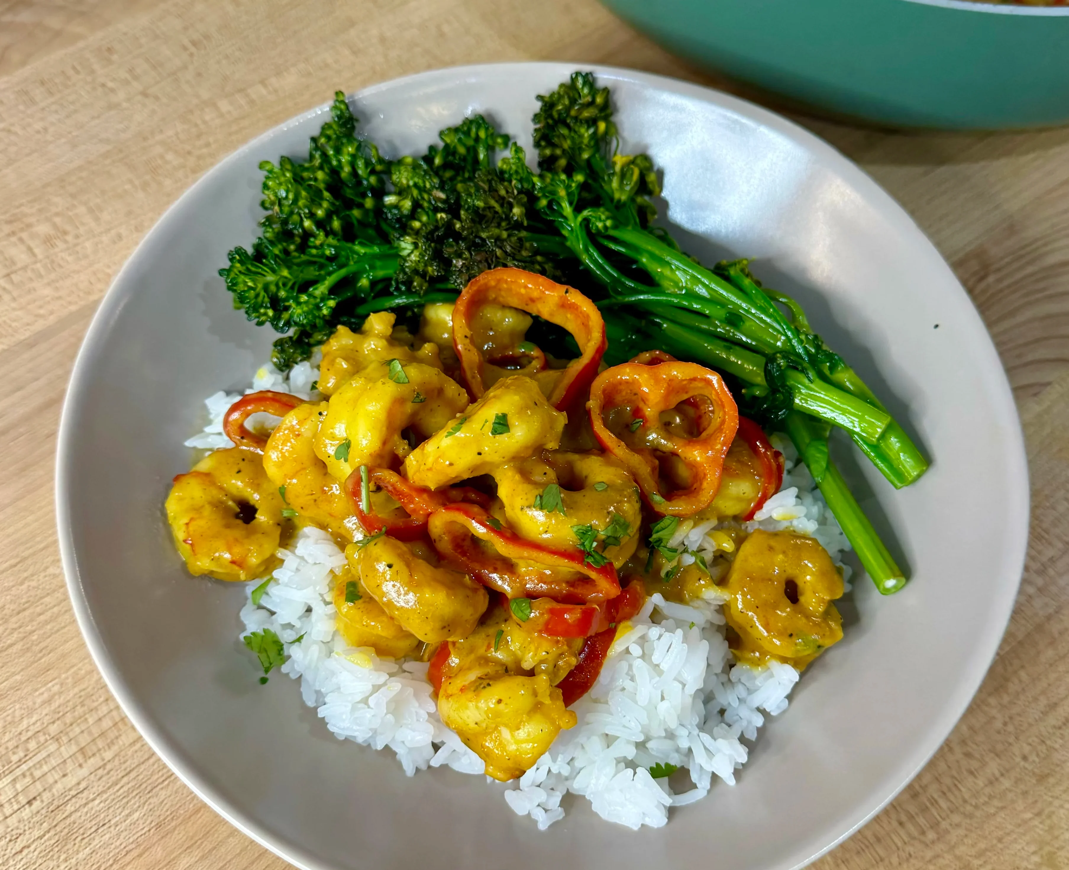 yellow-curry-shrimp-and-peppers