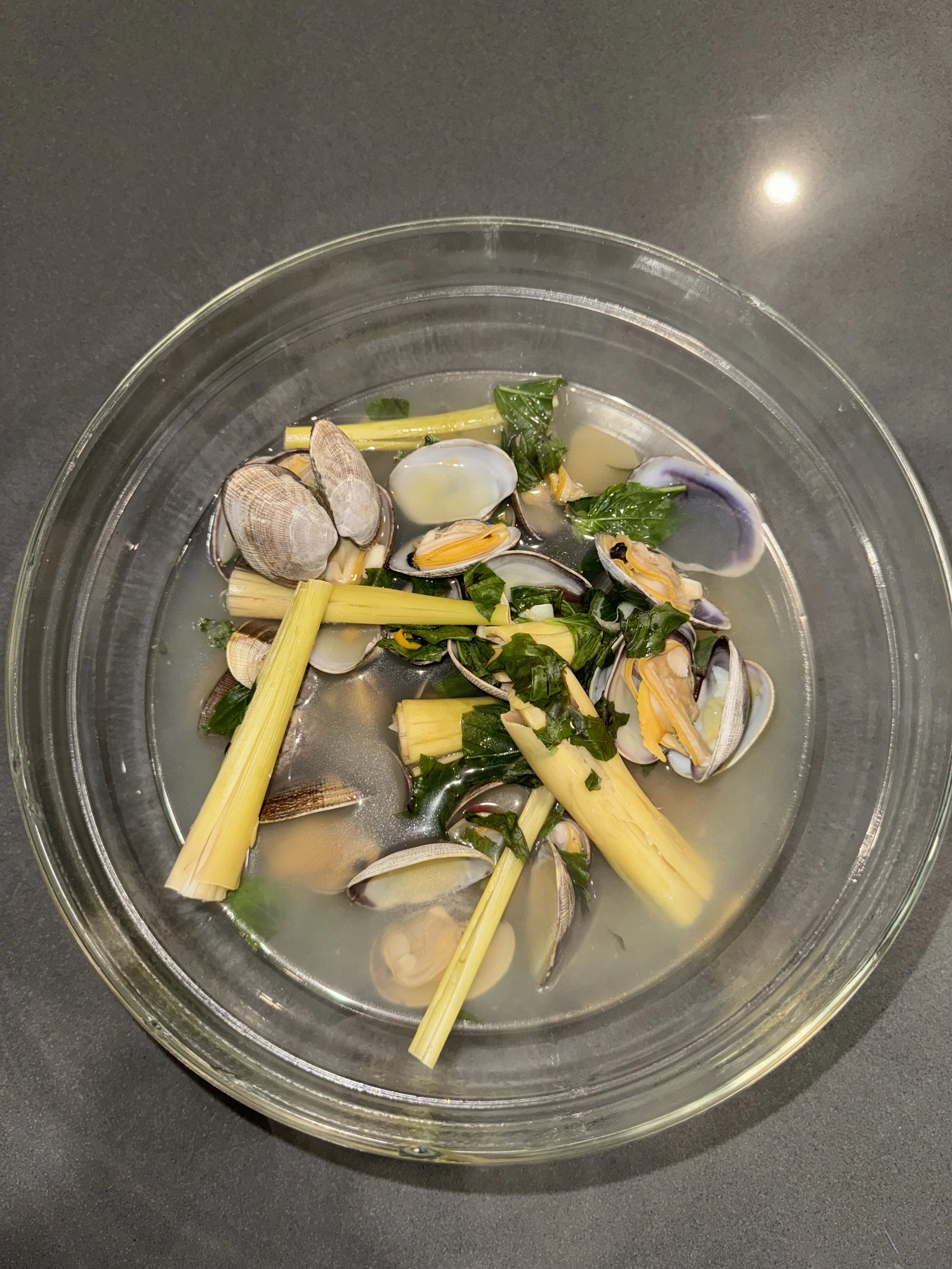 lemongrass-basil-clams