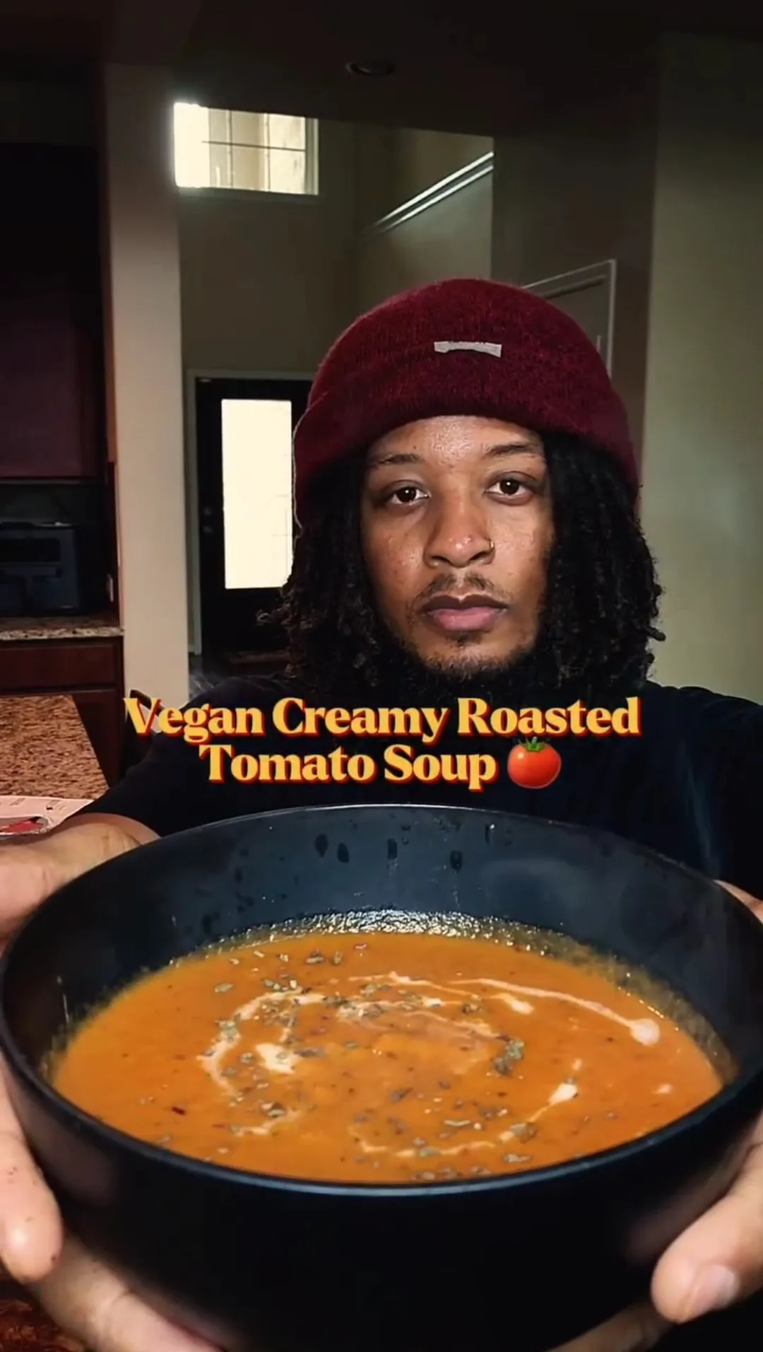 vegan-creamy-roasted-tomato-soup