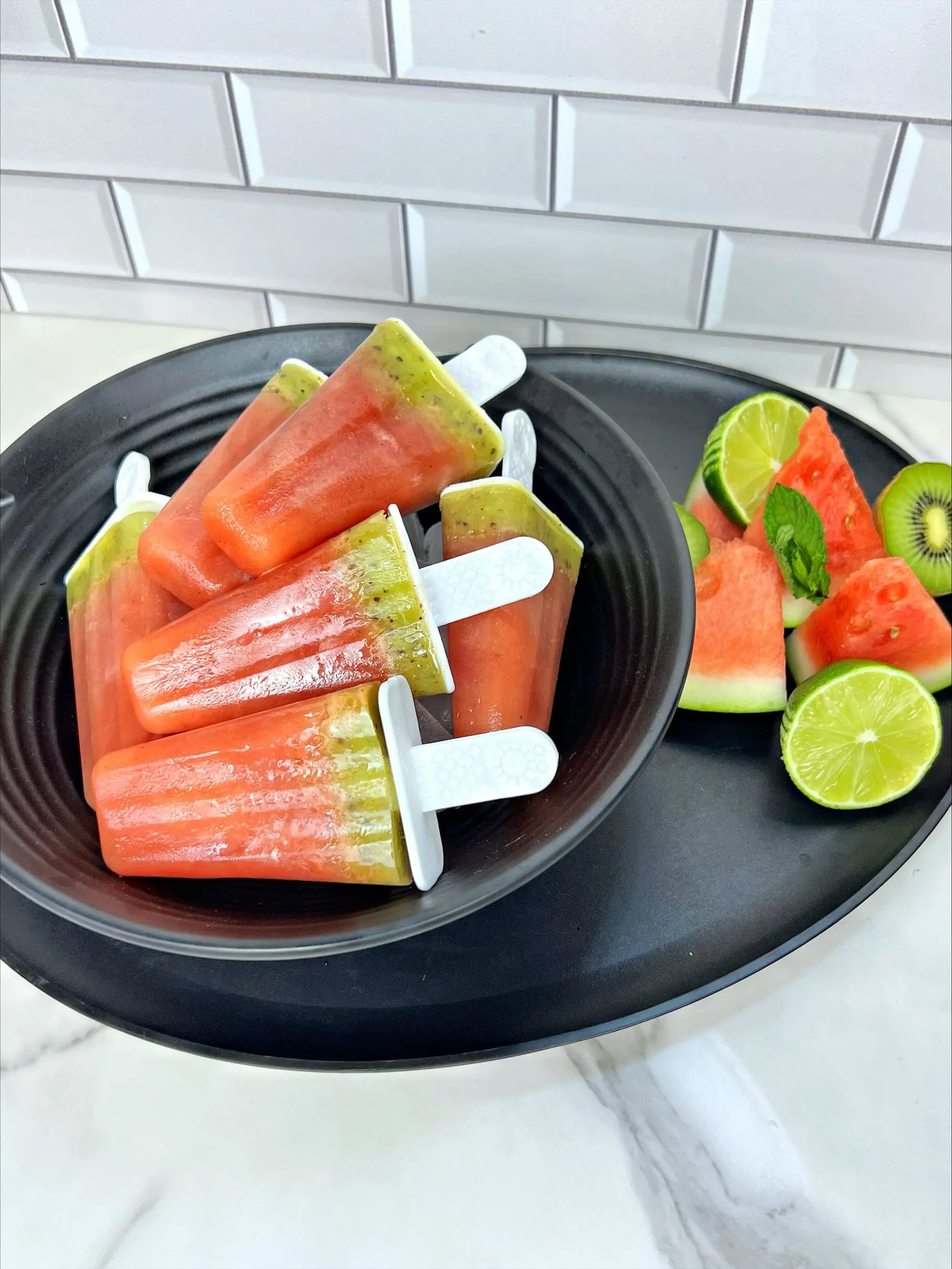 watermelon-kiwi-popsicles-(infused)