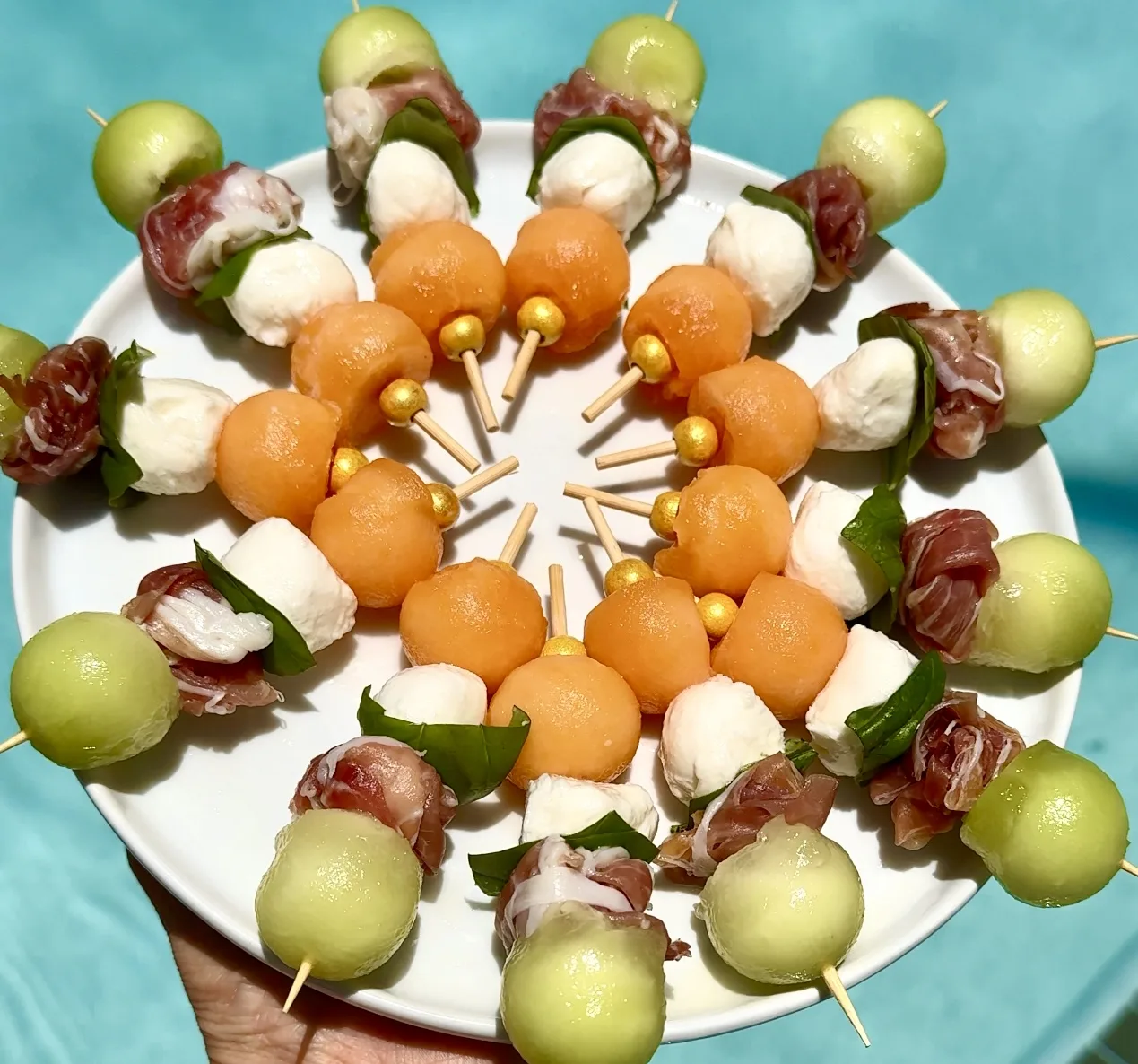 prosciutto-melon-bites