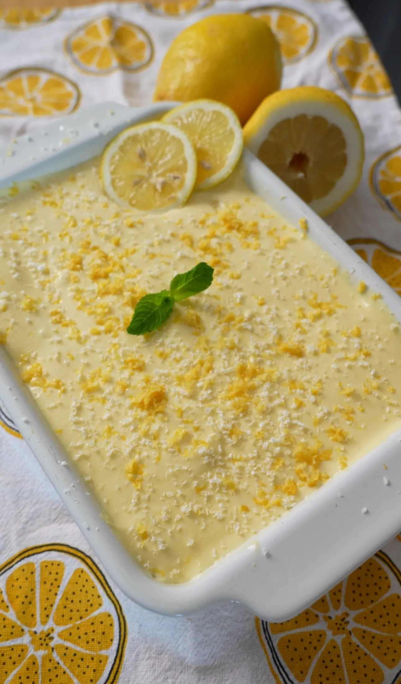 sunshine-lemon-tiramisu:-a-bright-and-creamy-treat