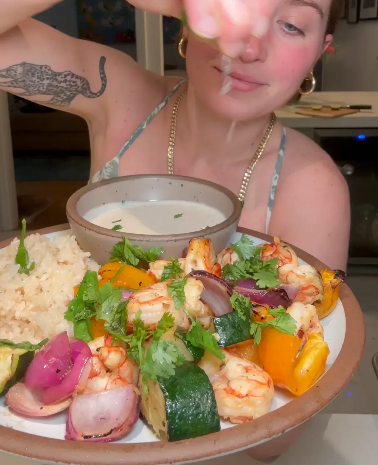 marinated-shrimp-kebabs-with-baja-sauce